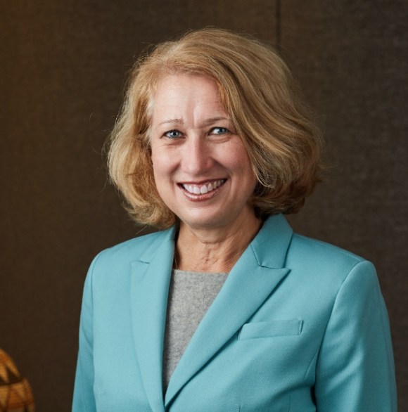 Photo of Stephanie Stapleton